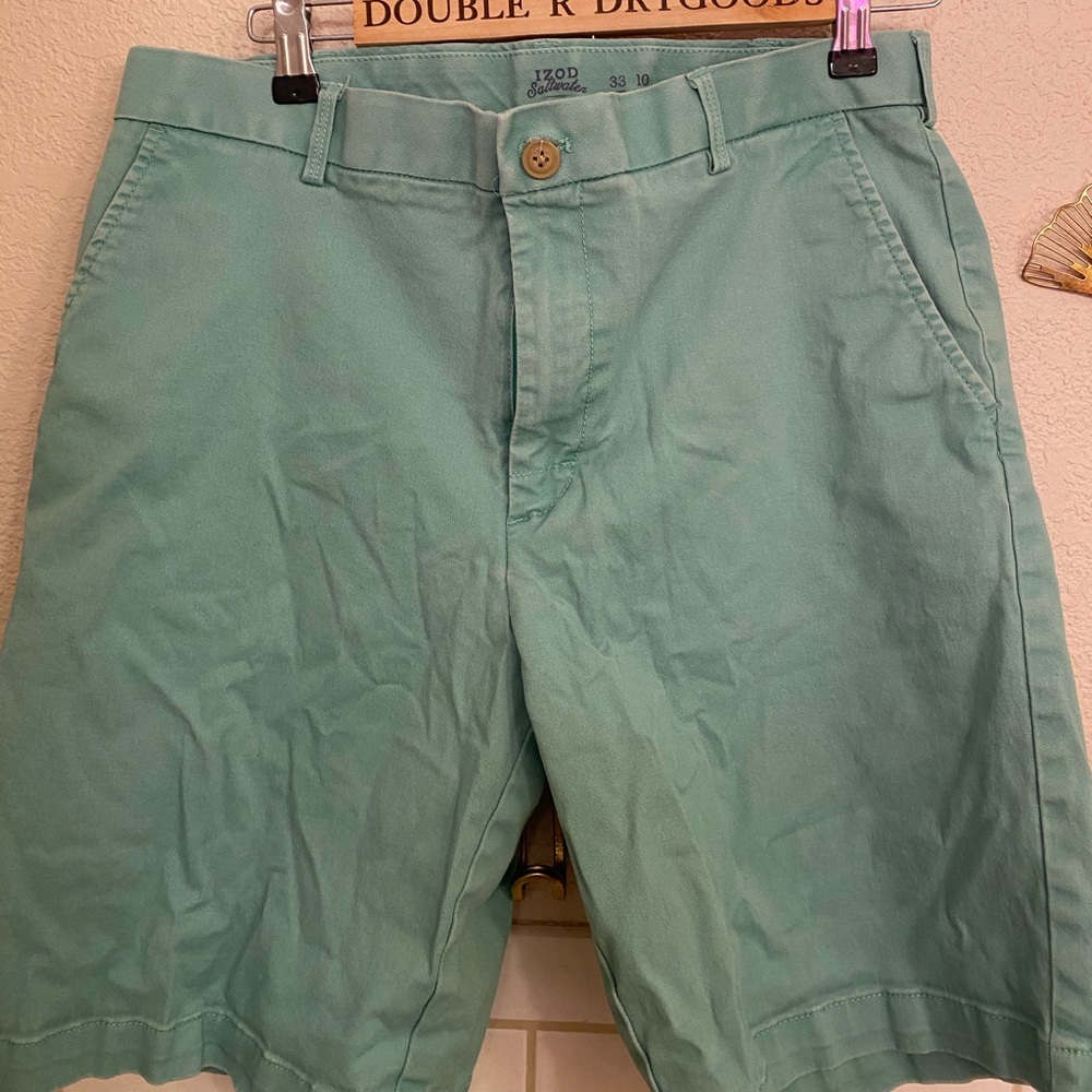IZOD men’s saltwater shorts